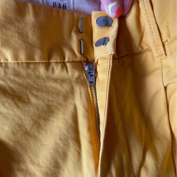 GAP High-Rise Pleated Khaki Shorts in Mustard Yellow - Picture 7 of 7